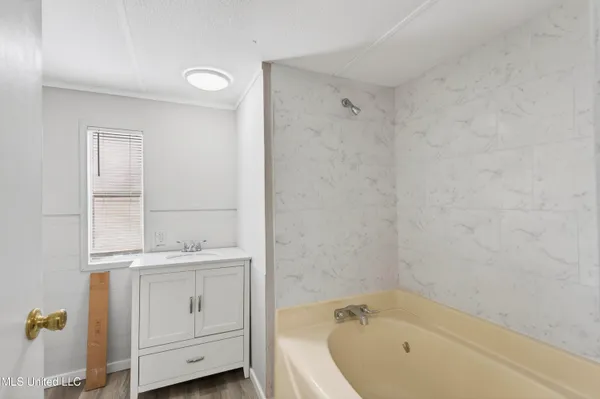 $1,175 | 11213 Dobson Road, Unit 12, Gulfport, MS 39503