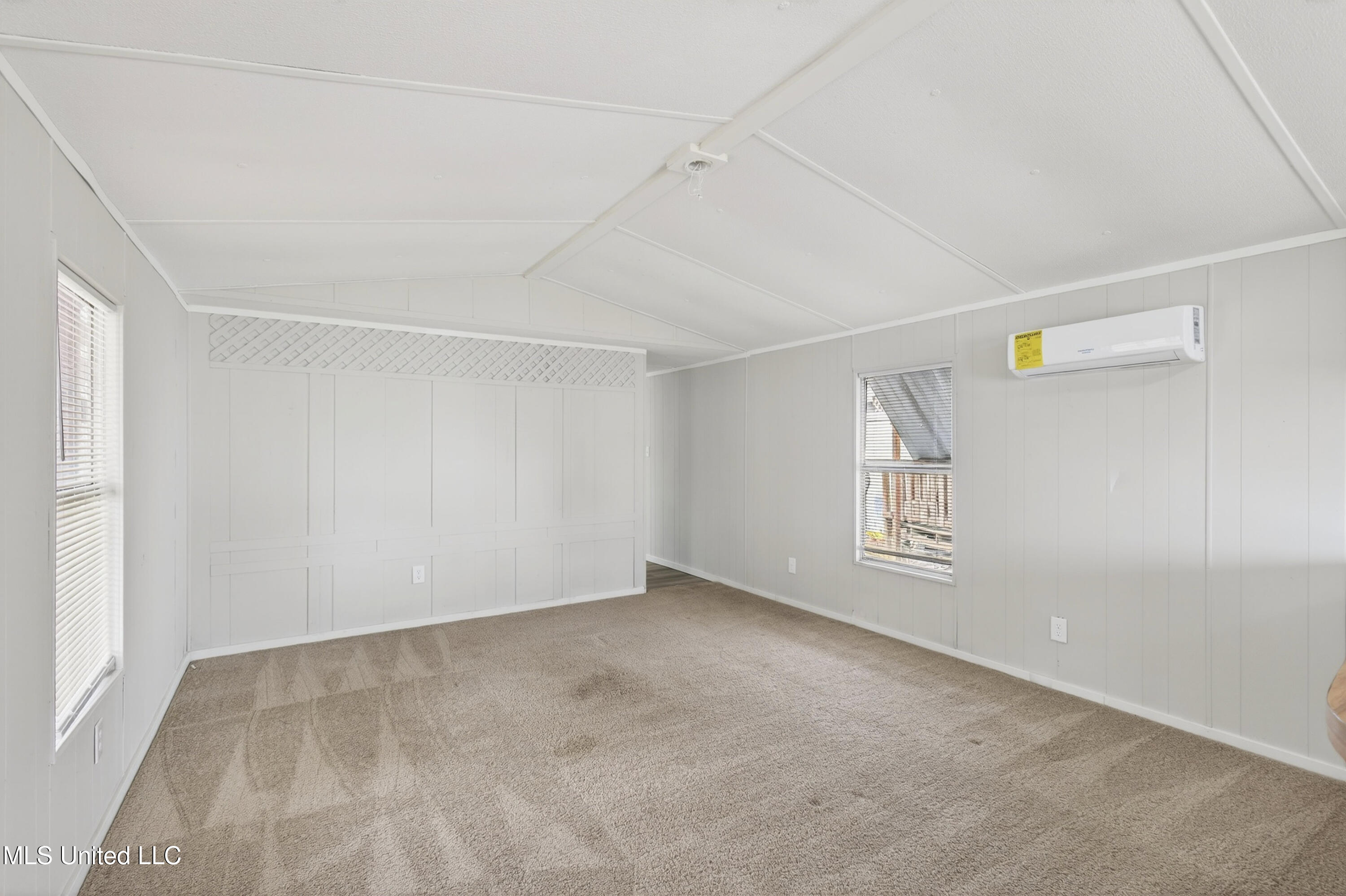 11213 Dobson Road, Unit 12 Gulfport, MS 39503 - Photo 5 of 15 11213DobsonRd-5