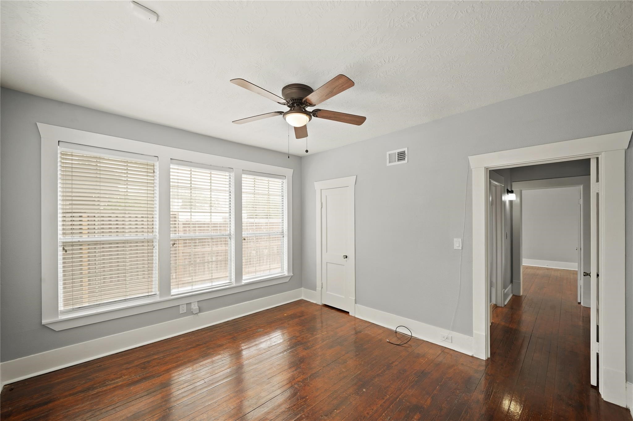741 East 9th Street Houston, TX 77007 - Photo 25 of 43