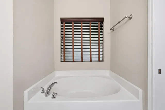 $2,250 | 1949 Mooring Drive, Navarre, FL 32566