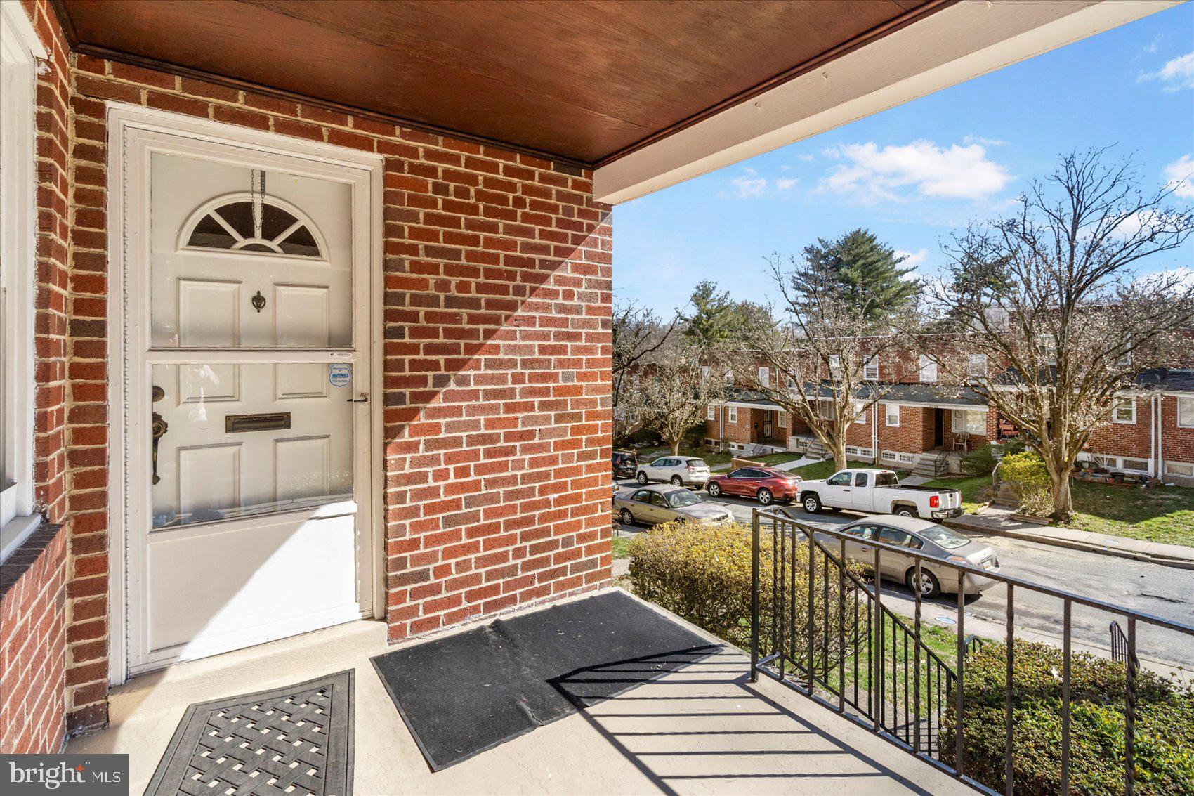 4548 Derby Manor Drive Baltimore, MD 21215 - Photo 2 of 30