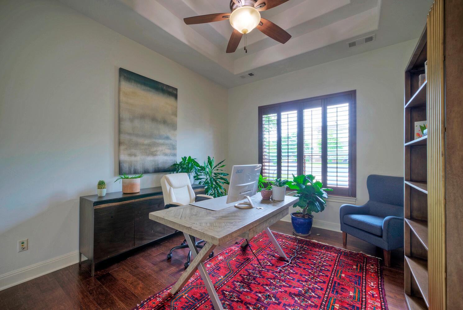 7 Parkside Road The Hills, TX 78738 - Photo 20 of 36 Office/Bedroom on main floor just off the foyer.