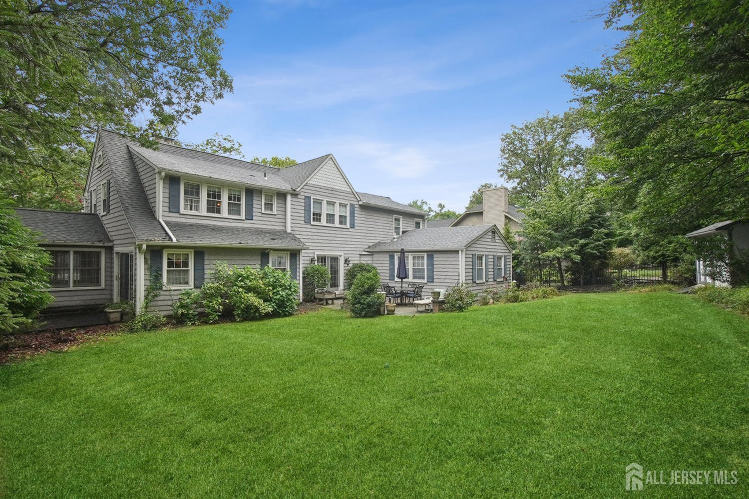 12 Edgewood Road Edison, NJ 08820 - Photo 46 of 68