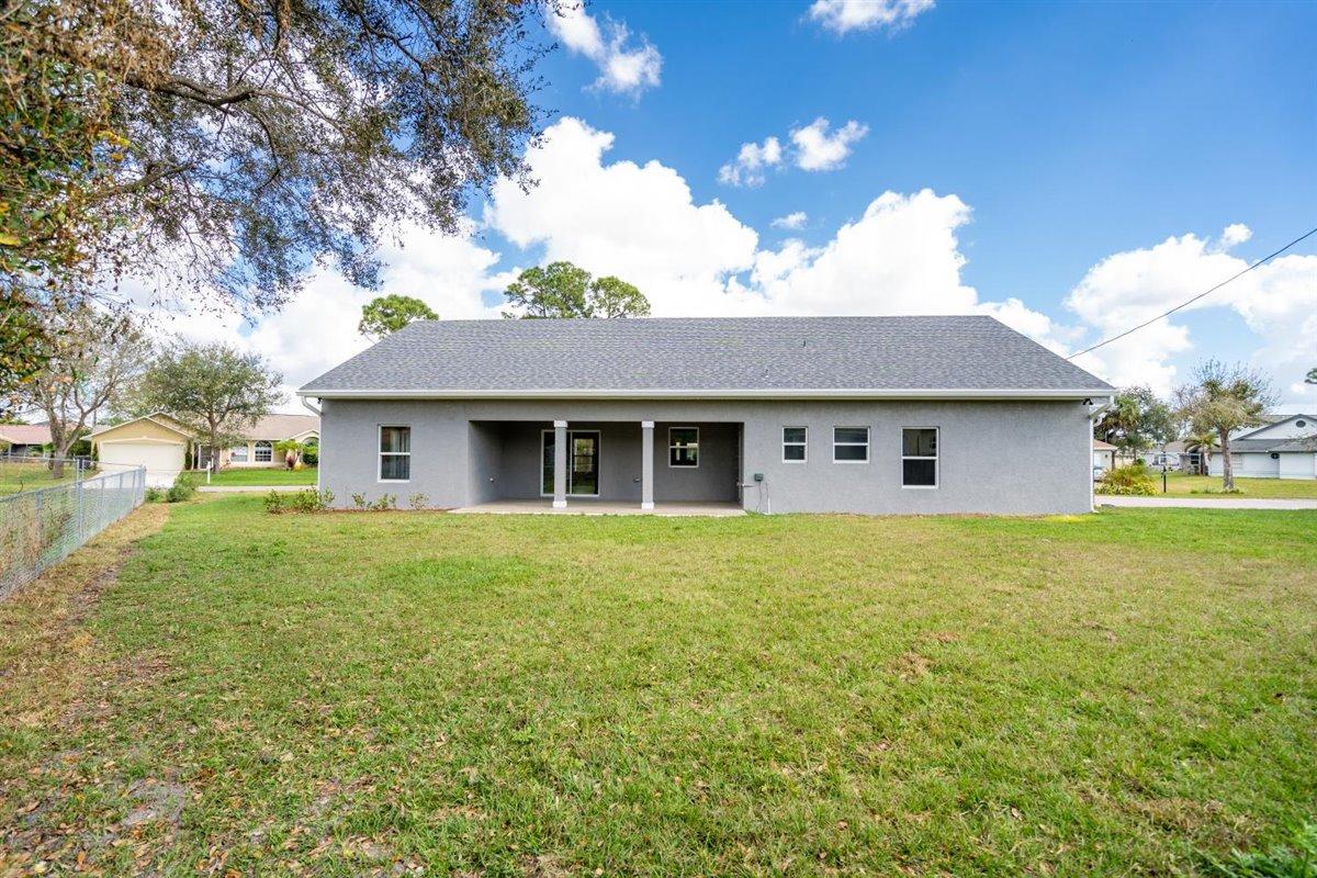 2878 Southwest Seaside Road Port St. Lucie, FL 34953 - Photo 29 of 47 27-2867 sw seaside-526