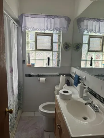 $165,000 | 6942 South Bell Avenue, Chicago, IL 60636