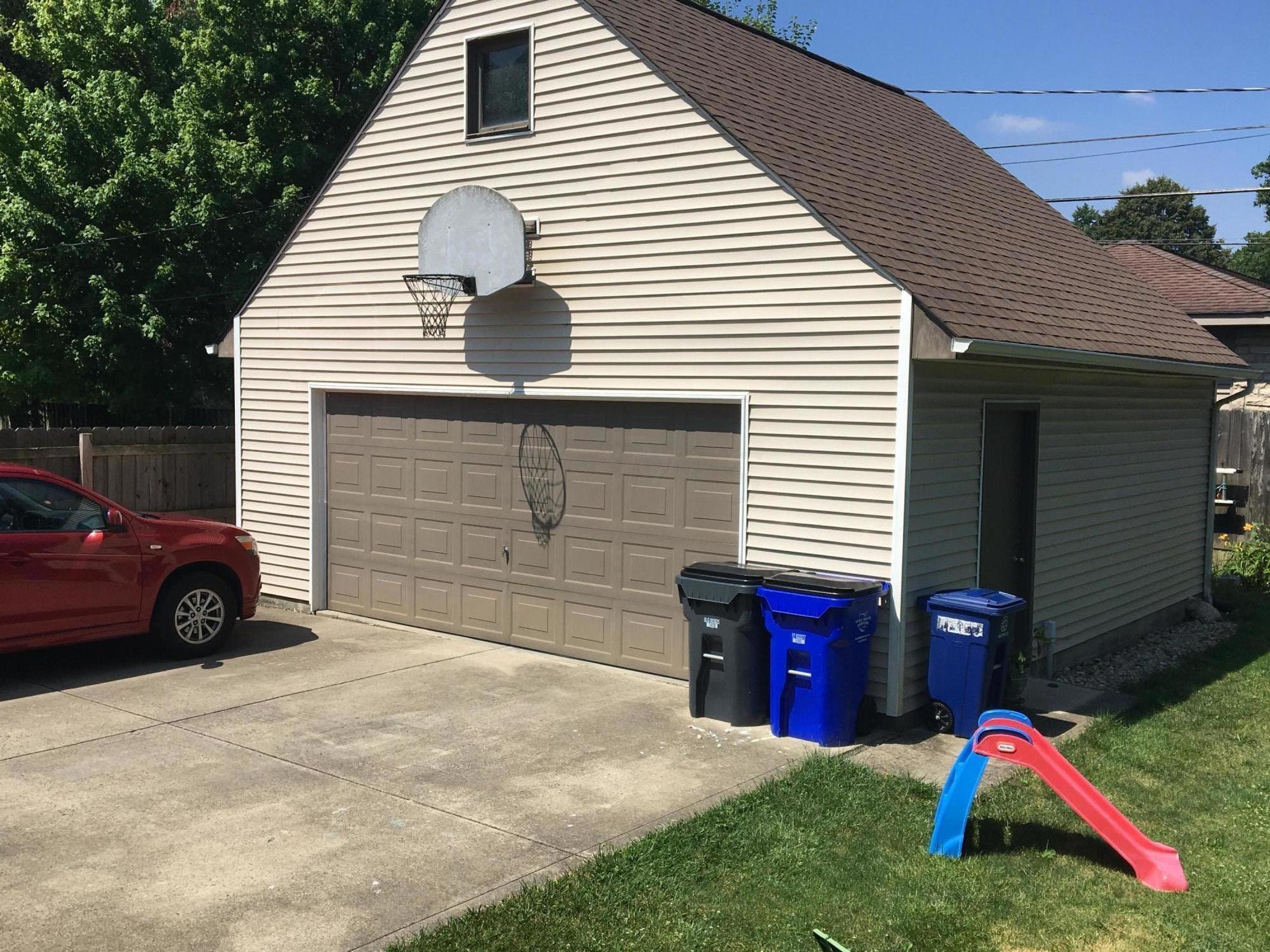 3093 Mountview Road Columbus, OH 43221 - Photo 3 of 27