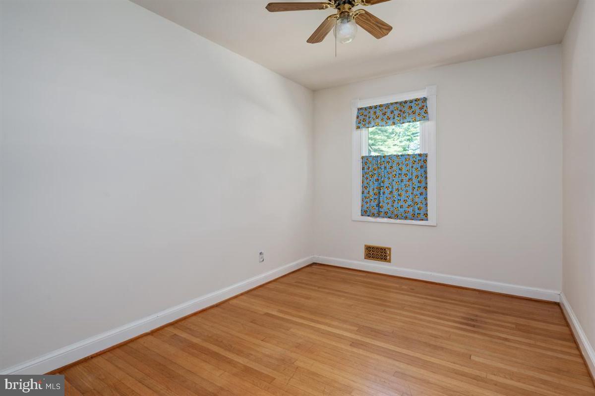 15929 Attleboro Road Silver Spring, MD 20905 - Photo 24 of 46 Bedroom 2