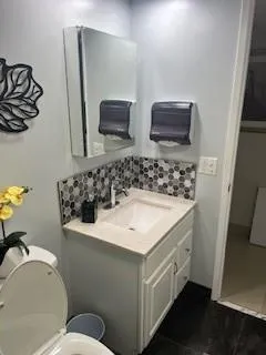 $355,000 | 565 Oaks Lane, Unit 103, Pompano Beach, FL 33069