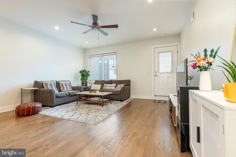 $475,000 | 1237 North 5th Street, Unit 2, Philadelphia, PA 19122