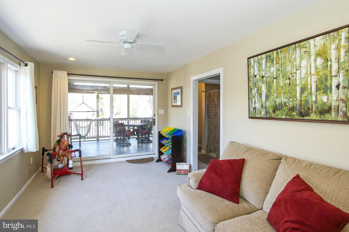 4703 Topping Road Rockville, MD 20852 - Photo 15 of 30 Family Room