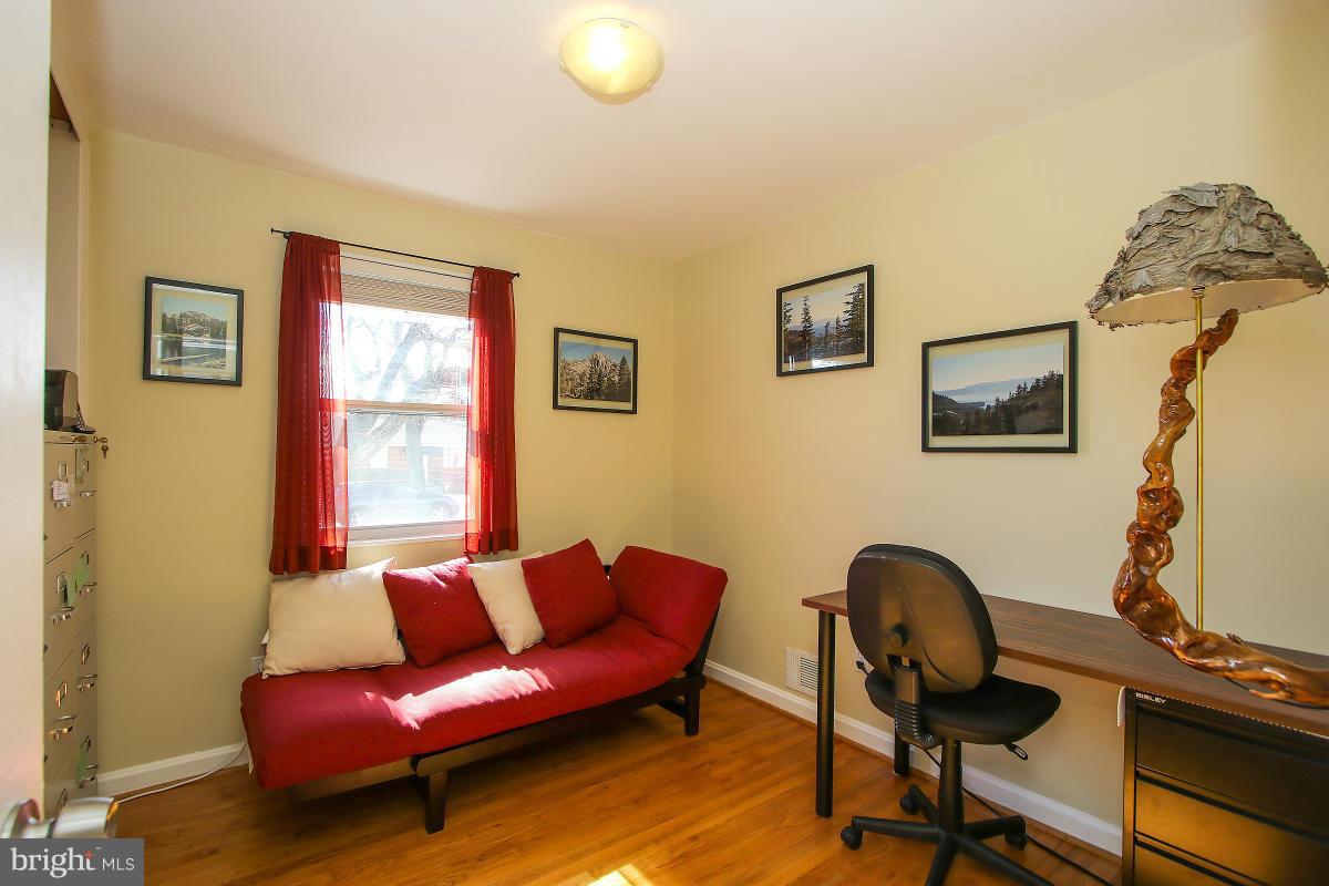 4703 Topping Road Rockville, MD 20852 - Photo 25 of 30 Bedroom