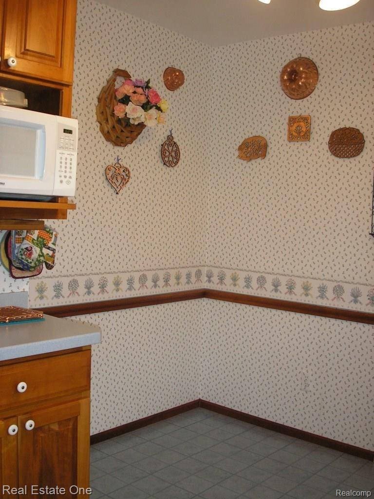 42420 Proctor Road Canton, MI 48188 - Photo 25 of 43 P1011110.jpg