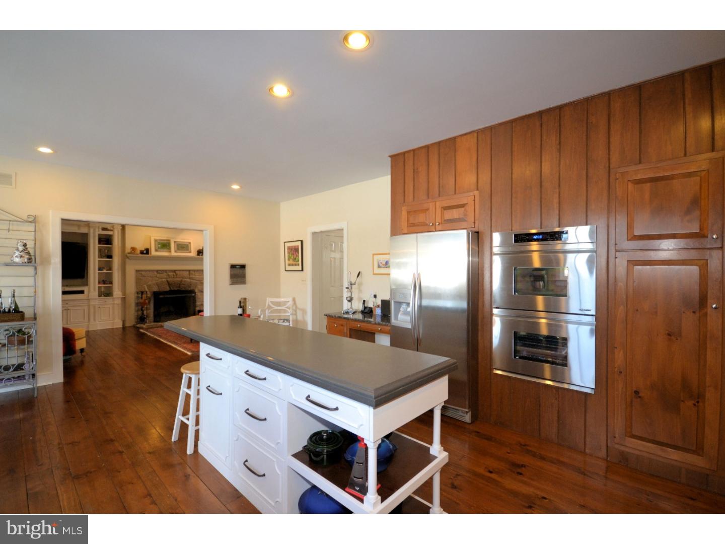 852 Washington Crossing Road Newtown, PA 18940 - Photo 10 of 25 Kitchen