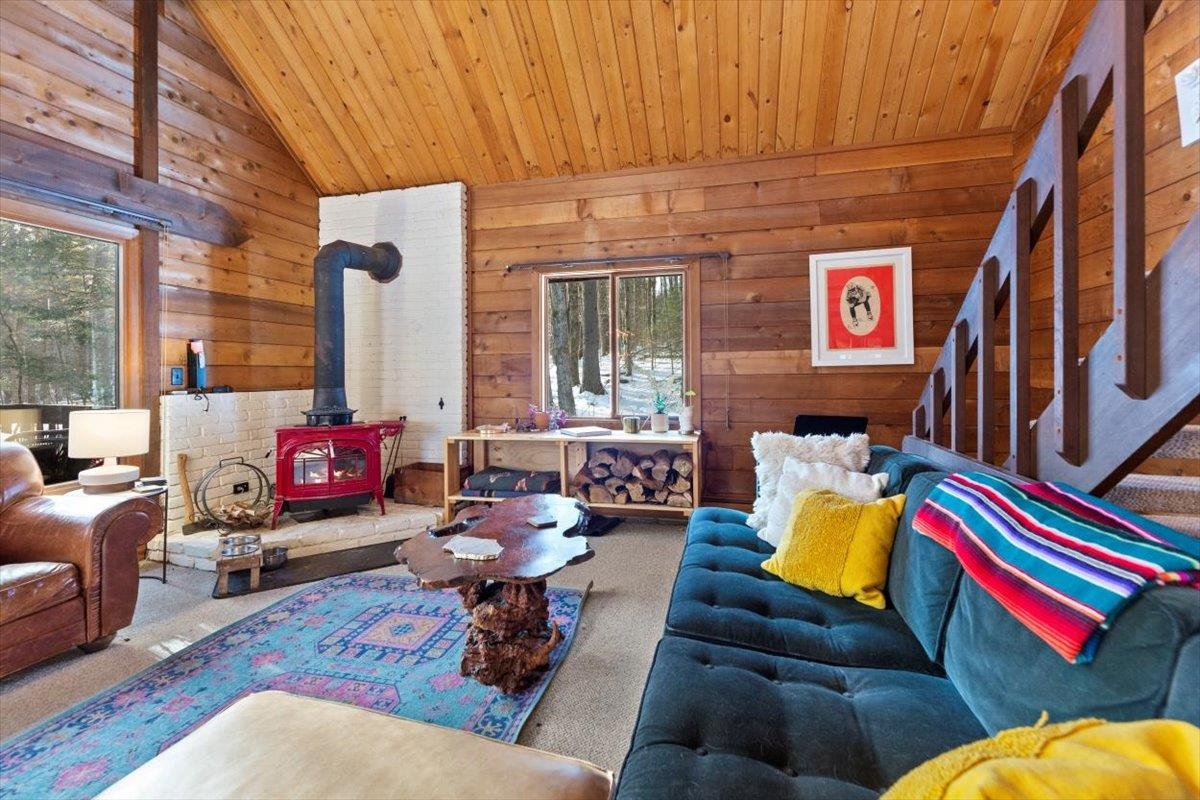 33 Strattonwald Road Winhall, VT 05340 - Photo 4 of 36