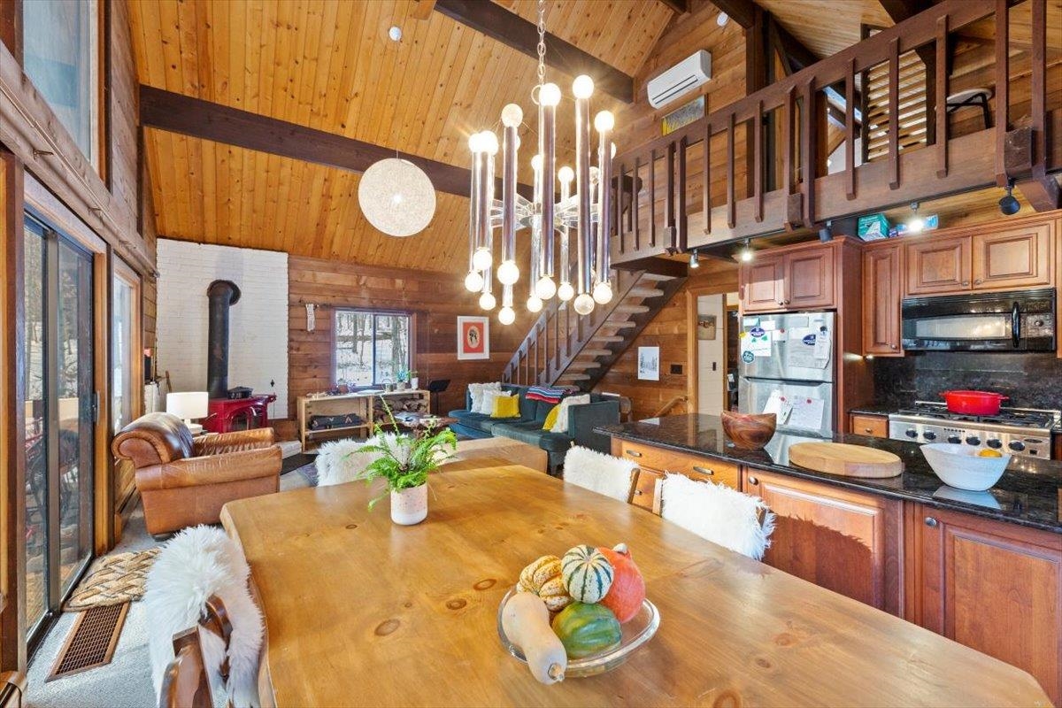 33 Strattonwald Road Winhall, VT 05340 - Photo 8 of 36