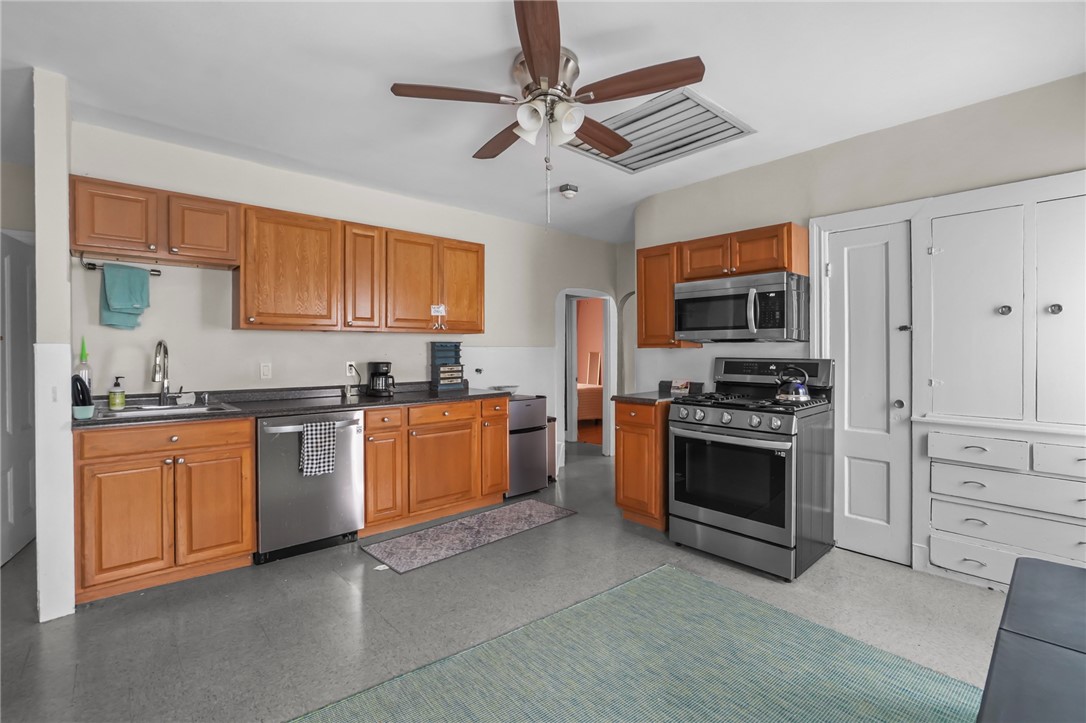 20 Messer Street, Unit 5 Providence, RI 02909 - Photo 10 of 31