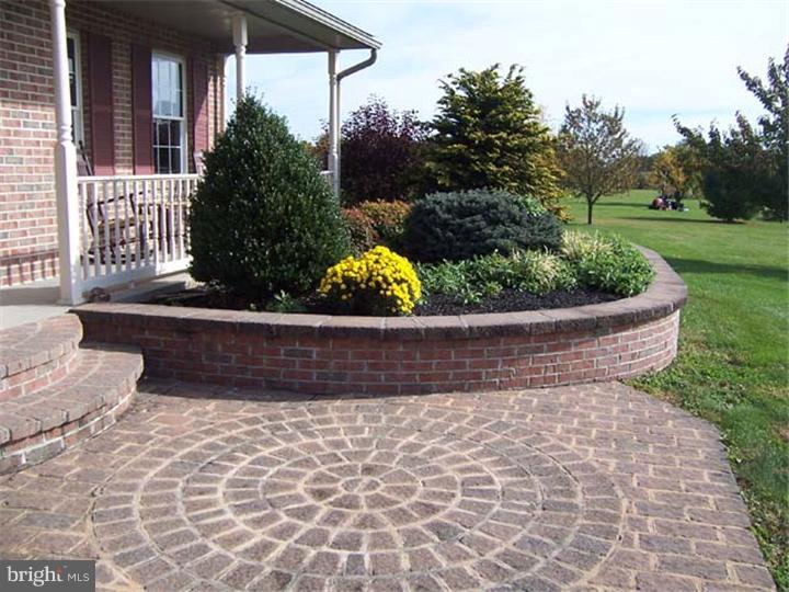 39 Schultz Road East Greenville, PA 18041 - Photo 2 of 24 Gallery Image 2