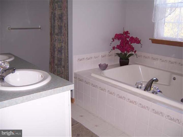 39 Schultz Road East Greenville, PA 18041 - Photo 15 of 24 Gallery Image 15