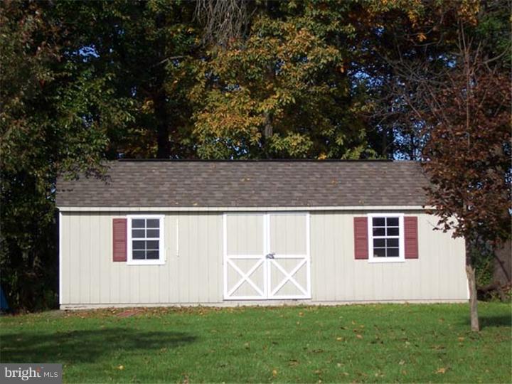 39 Schultz Road East Greenville, PA 18041 - Photo 22 of 24 Gallery Image 22