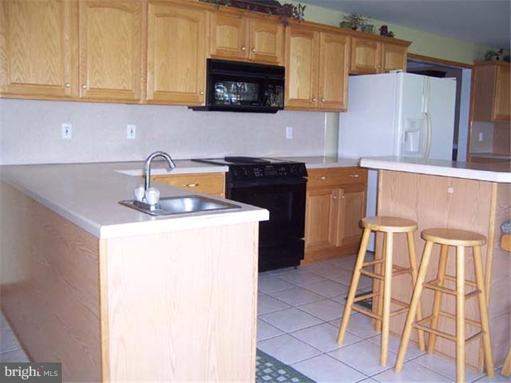 39 Schultz Road East Greenville, PA 18041 - Photo 8 of 24 Gallery Image 8