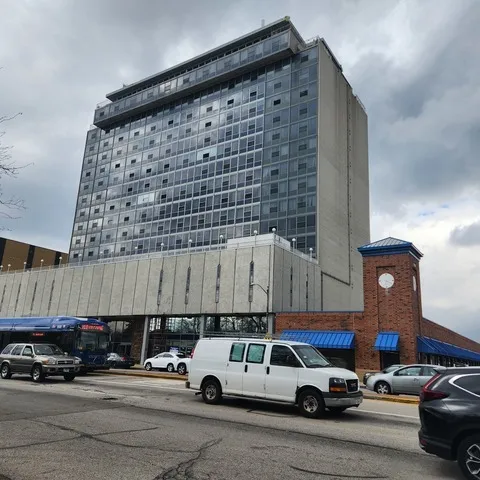 $124,900 | 7234 West North Avenue, Unit 1008, Elmwood Park, IL 60707