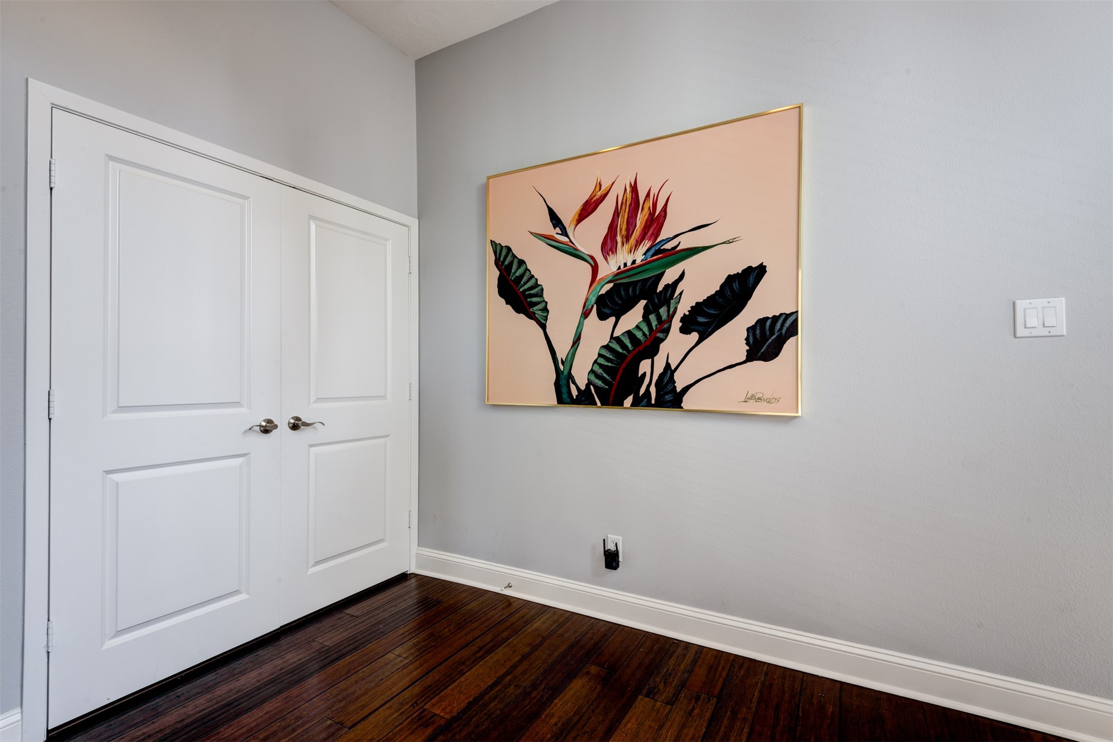 1124 West Dallas Street Houston, TX 77019 - Photo 17 of 28 a view of a small space