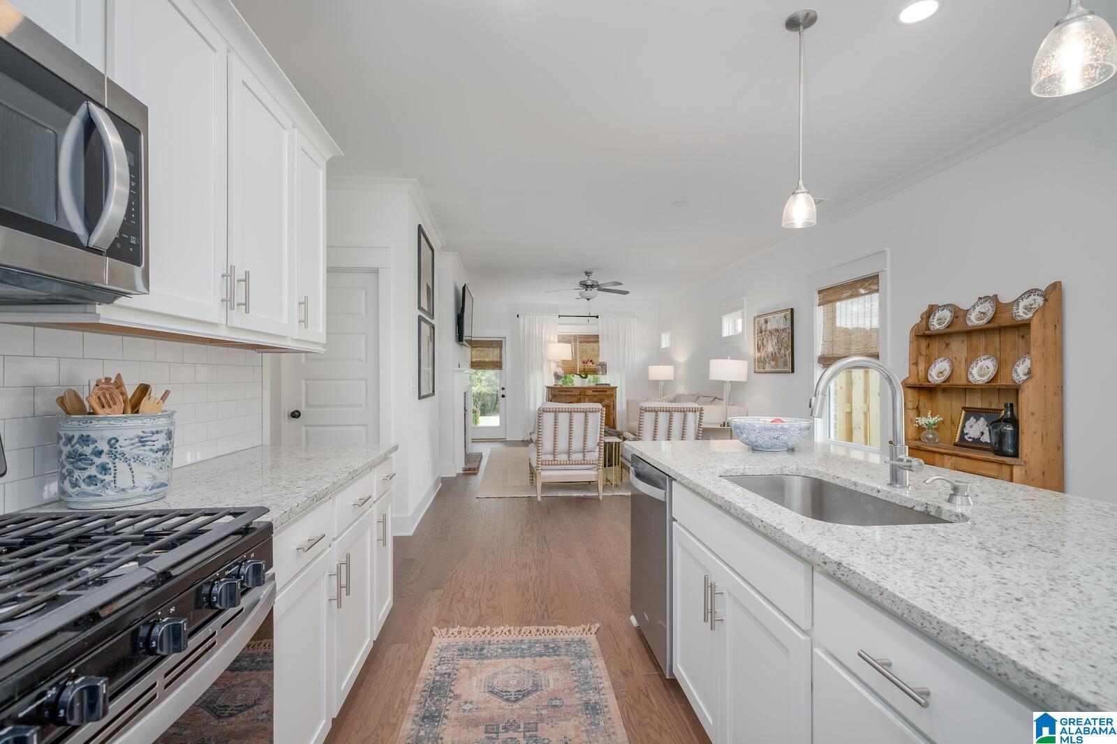 1007 Sydney Park Birmingham, AL 35211 - Photo 10 of 24