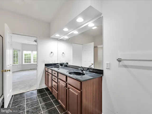 $475,000 | 660 Woodfield Drive, Lititz, PA 17543