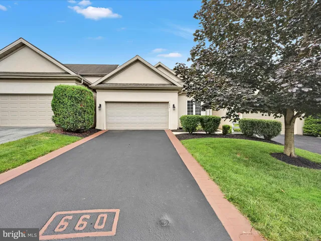 $475,000 | 660 Woodfield Drive, Lititz, PA 17543