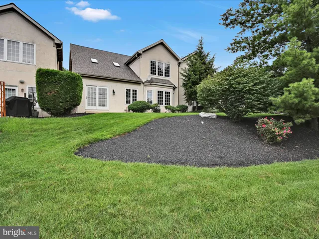 $475,000 | 660 Woodfield Drive, Lititz, PA 17543