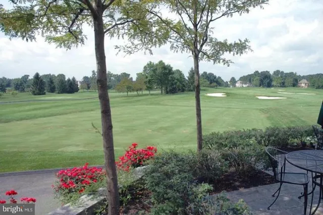 $475,000 | 660 Woodfield Drive, Lititz, PA 17543