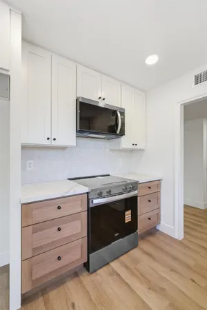 $499,900 | 1295 East Almendra Drive, Fresno, CA 93710