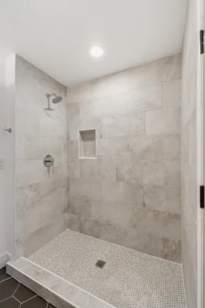 $499,900 | 1295 East Almendra Drive, Fresno, CA 93710