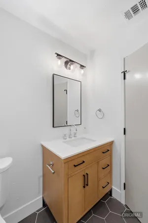 $499,900 | 1295 East Almendra Drive, Fresno, CA 93710