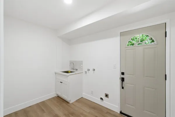 $499,900 | 1295 East Almendra Drive, Fresno, CA 93710