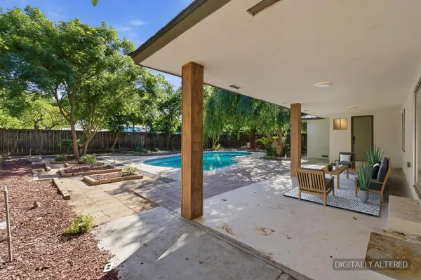 $499,900 | 1295 East Almendra Drive, Fresno, CA 93710
