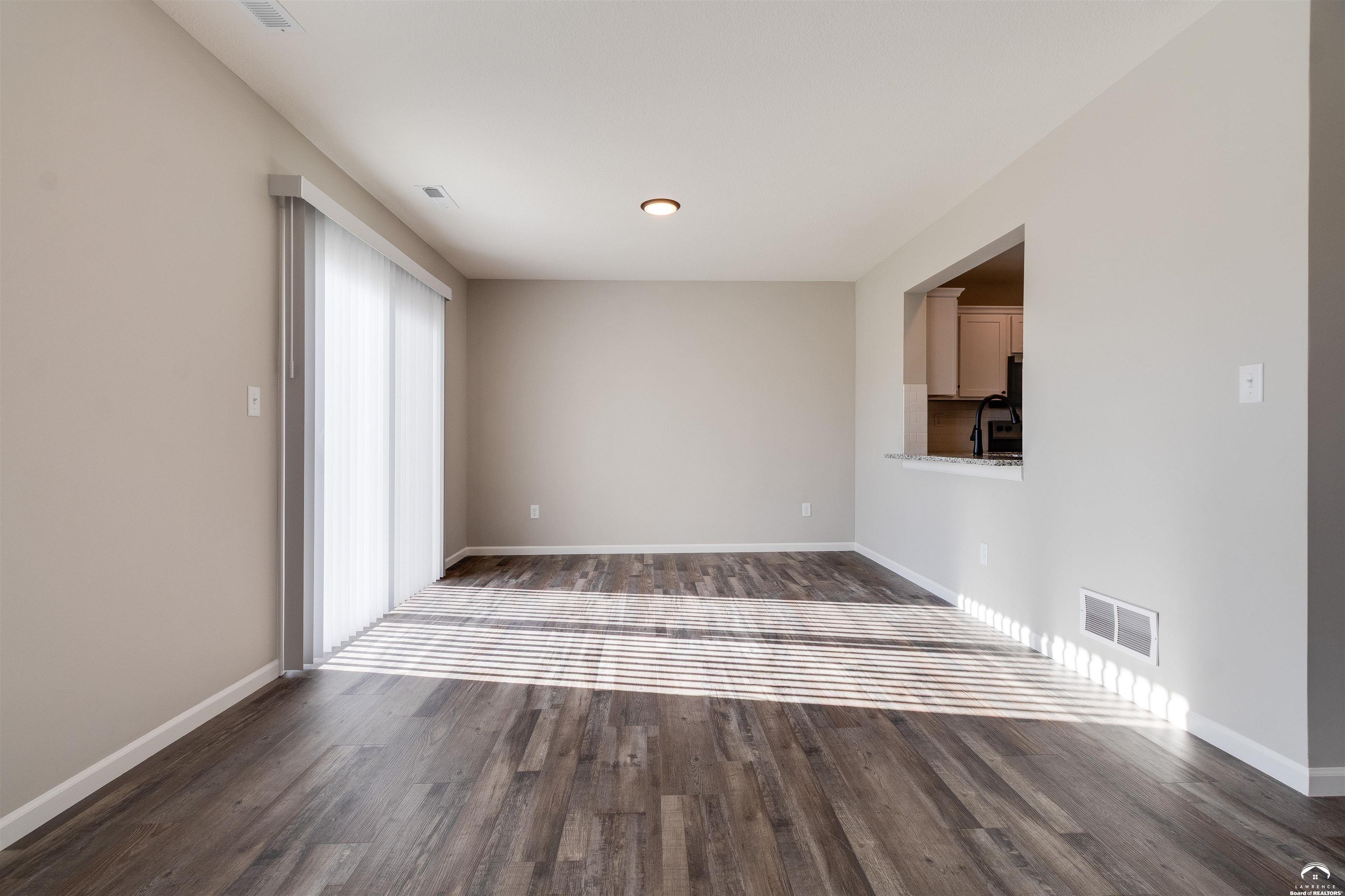 2531 Arlene Place Lawrence, KS 66046 - Photo 8 of 28