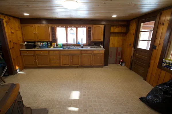 $149,000 | 103 Pleasant Street, Dexter, ME 04930