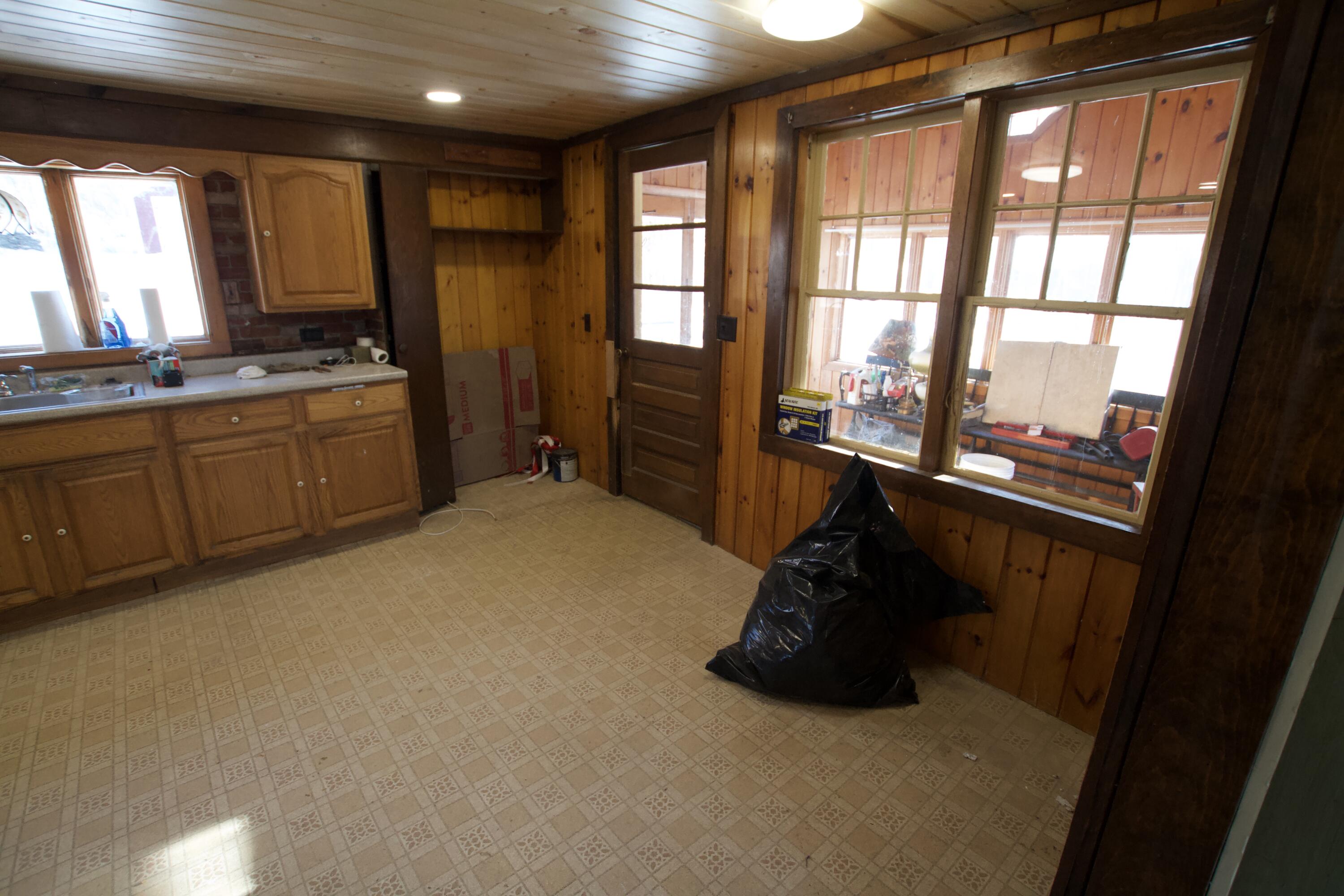 103 Pleasant Street Dexter, ME 04930 - Photo 16 of 38 IMG_5201