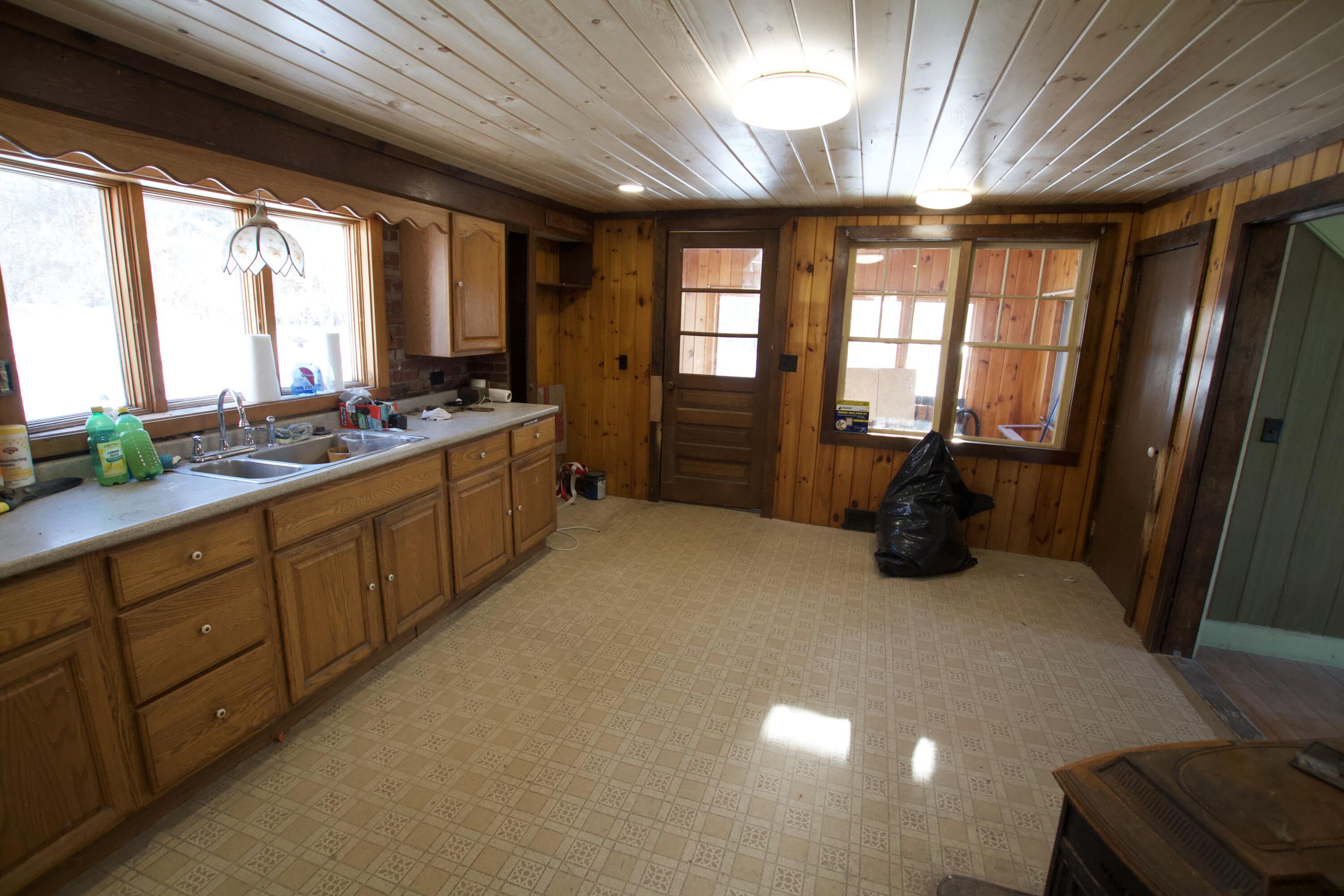 103 Pleasant Street Dexter, ME 04930 - Photo 18 of 38 IMG_5208