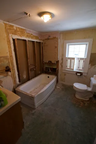 $155,000 | 103 Pleasant Street, Dexter, ME 04930