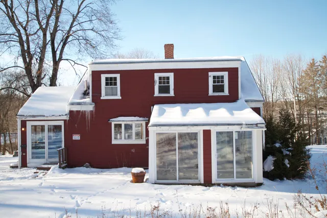 $155,000 | 103 Pleasant Street, Dexter, ME 04930