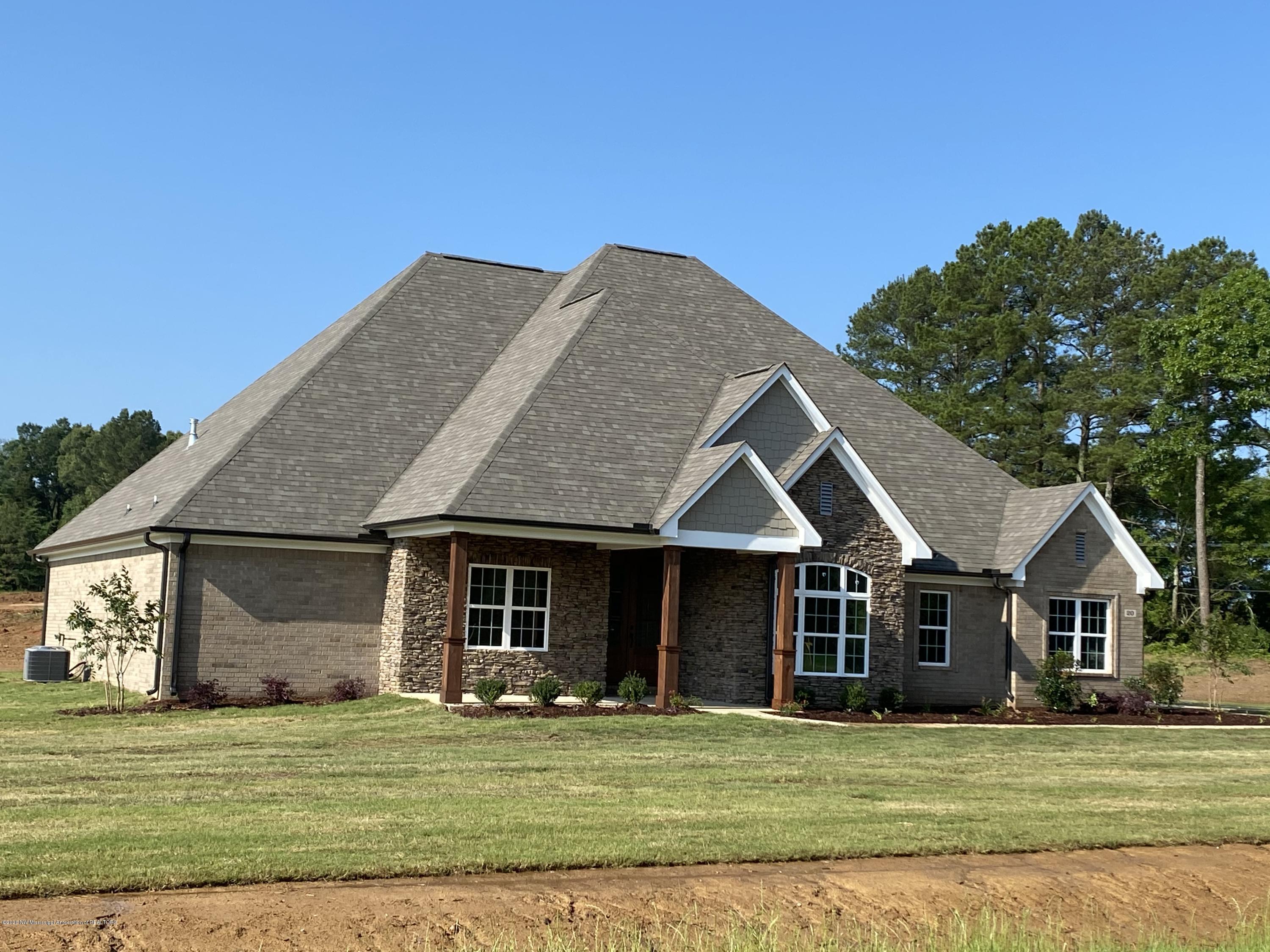 20 Belle Meade Road Holly Springs, MS 38635 - Photo 1 of 7 20 Belle meade front