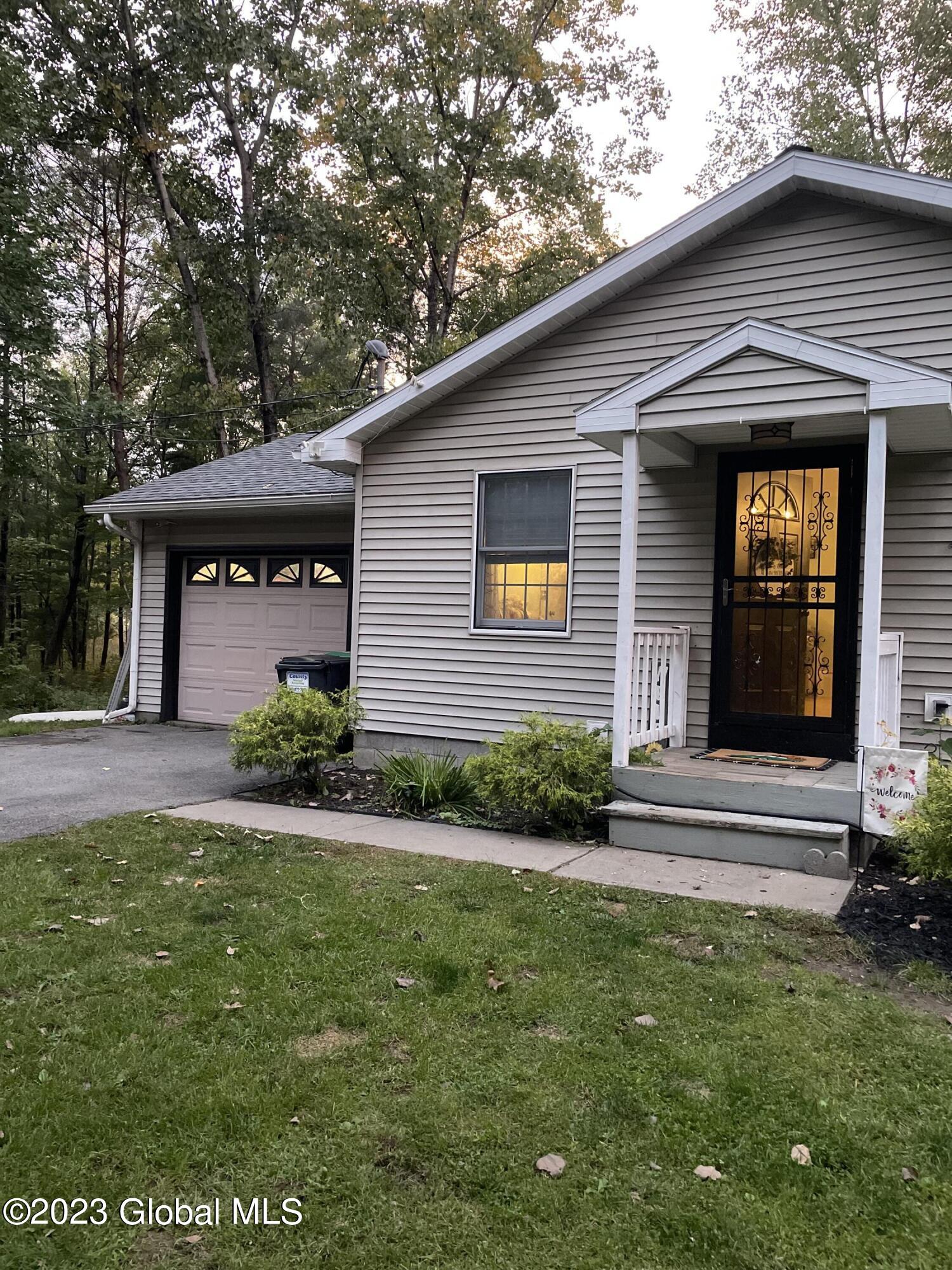 99 Snake Hill Road Schenectady, NY 12302 - Photo 1 of 26 2023-09-22 18.00.51
