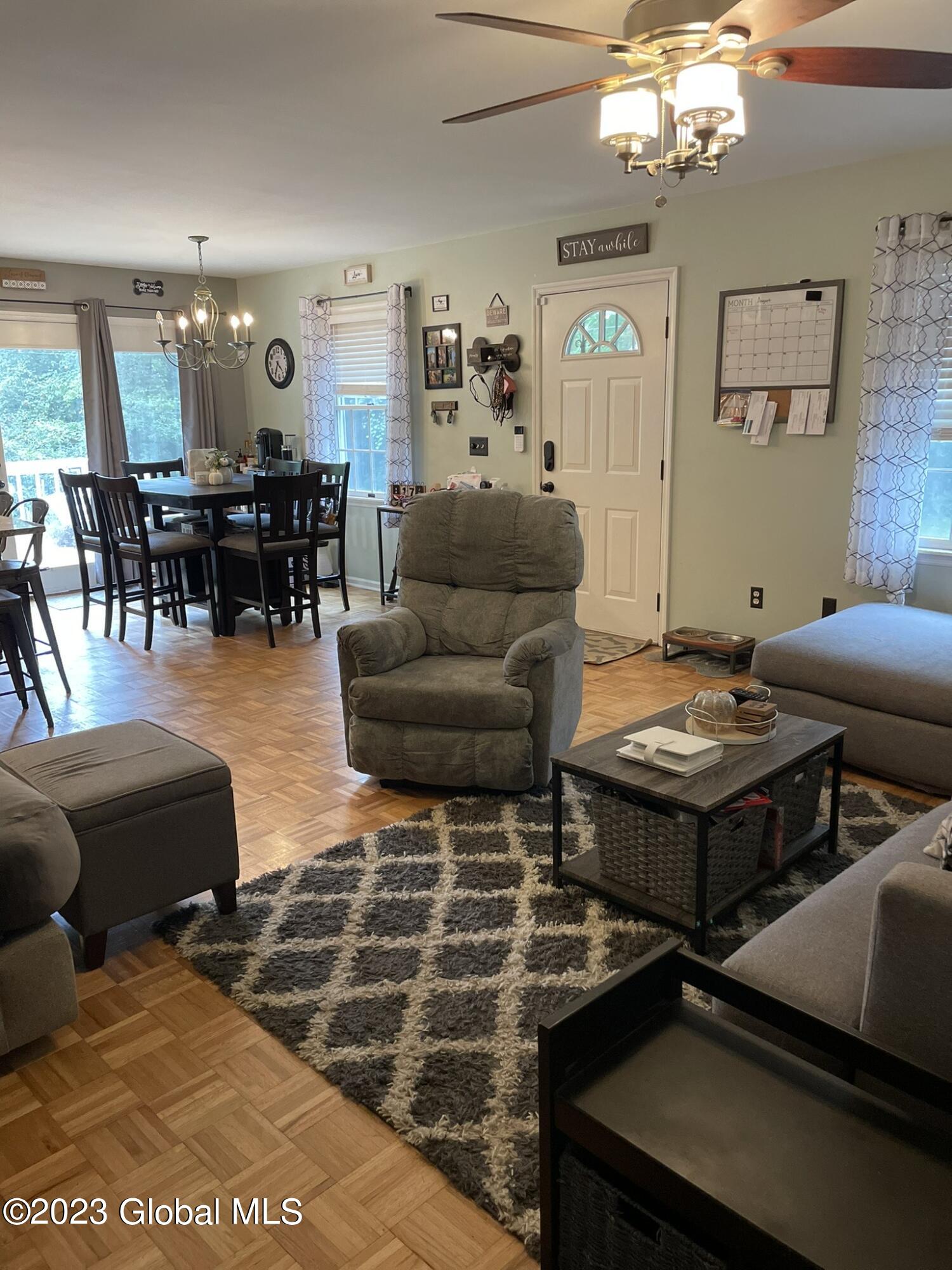 99 Snake Hill Road Schenectady, NY 12302 - Photo 11 of 26 2023-09-12 17.51.55