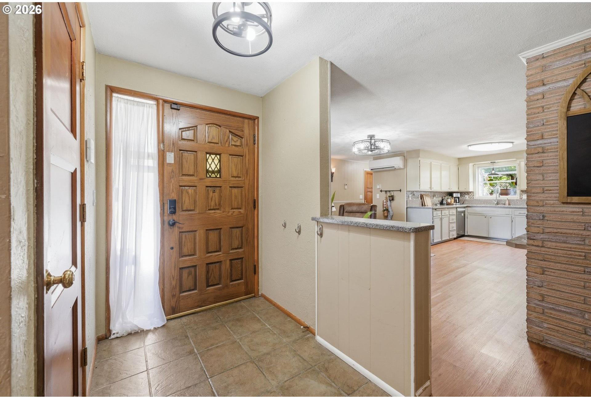 1765 Santa Rosa Street Eugene, OR 97404 - Photo 4 of 47 Gallery Image 4