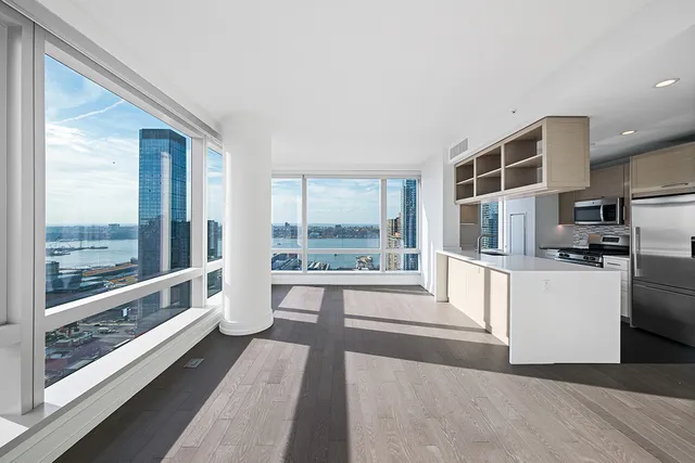 $8,250 | 555 10th Avenue, Unit 22B | Hudson Yards