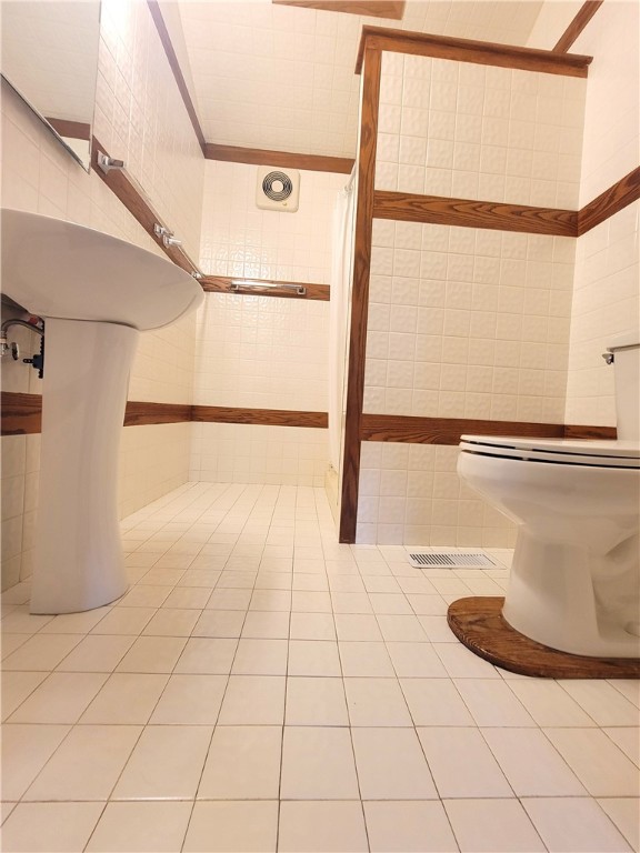 3855 Texas Hollow Road Hector, NY 14818 - Photo 26 of 50 First Floor En-Suite Full Bath