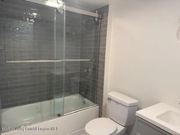 $765,000 | 16 Trinity Place, Rhinebeck, NY 12572