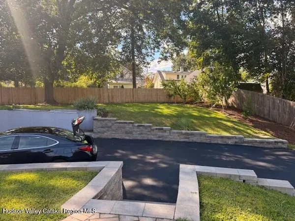 $765,000 | 16 Trinity Place, Rhinebeck, NY 12572